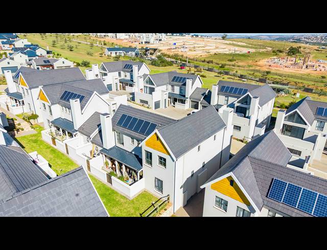 2 BEDROOM TOWNHOUSE FOR SALE IN HARTLAND LIFESTYLE ESTATE